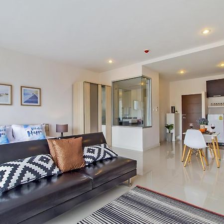 Chic Condo By Resava Karon Buitenkant foto