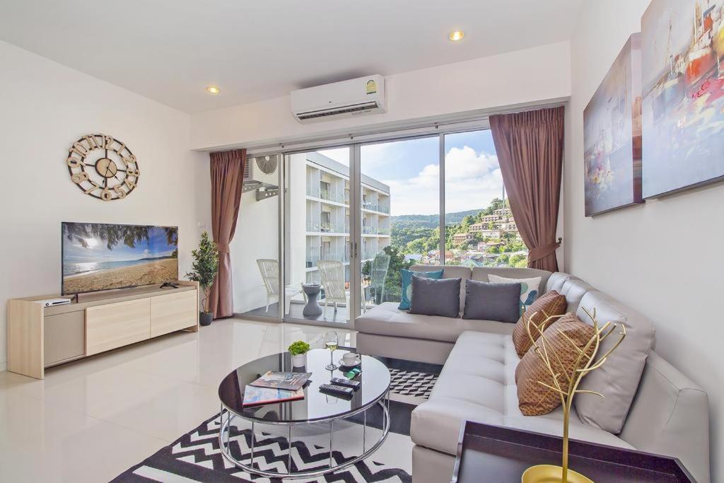 Chic Condo By Resava Karon Buitenkant foto